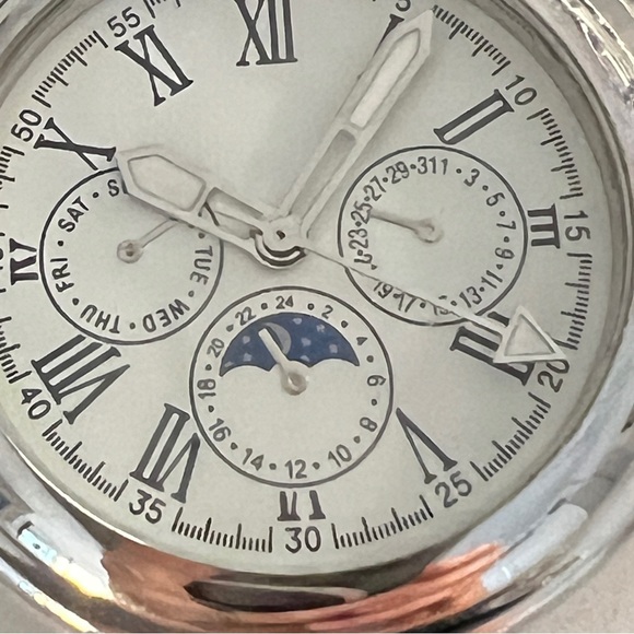 NWT 90s big Watch Silver-tone Bezel Genuine Leather Band - Picture 4 of 17